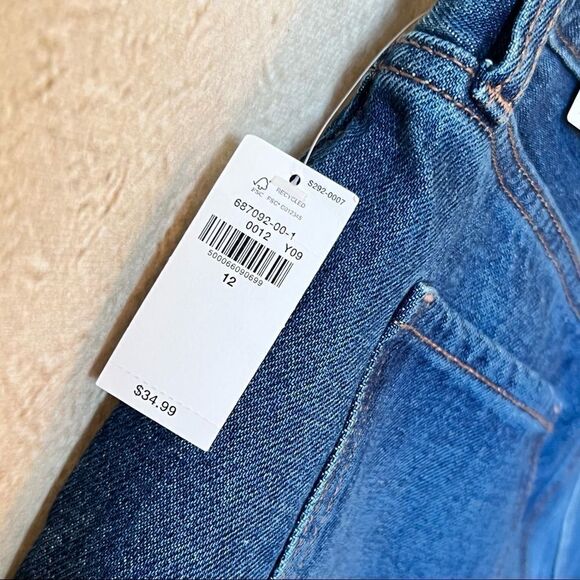 Old Navy Cut Off Denim Shorts - Picture 5 of 6